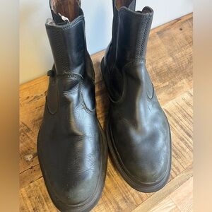 Men’s Sorel slip on ankle boots sz 9